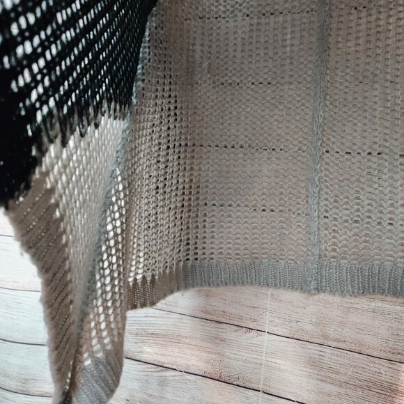 Listicle Black Gray Color Block Chunky Knit Pullover Sweater Women's Size M/L - Picture 7 of 14